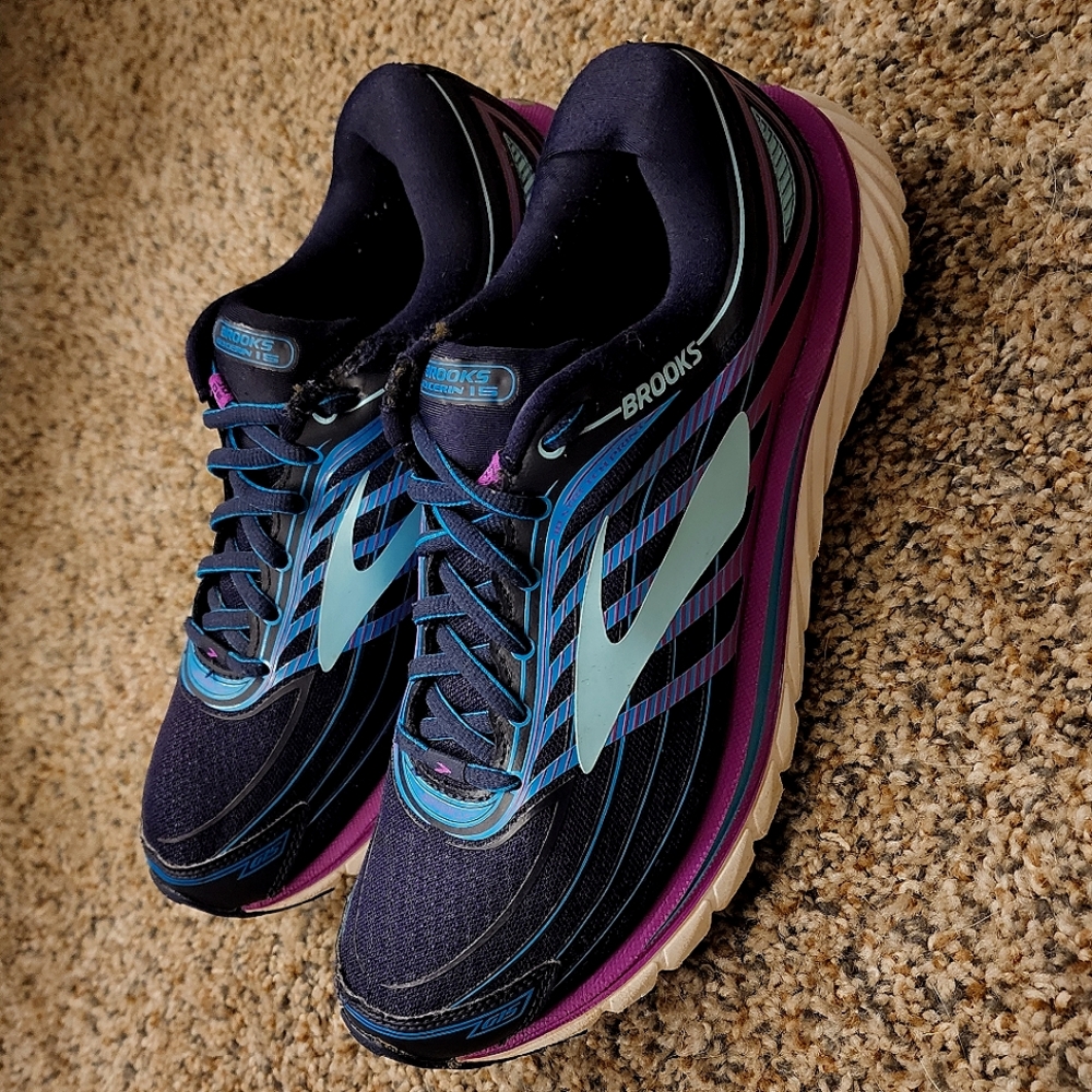 Brooks Glycerin 15 Running Shoes Size 9
